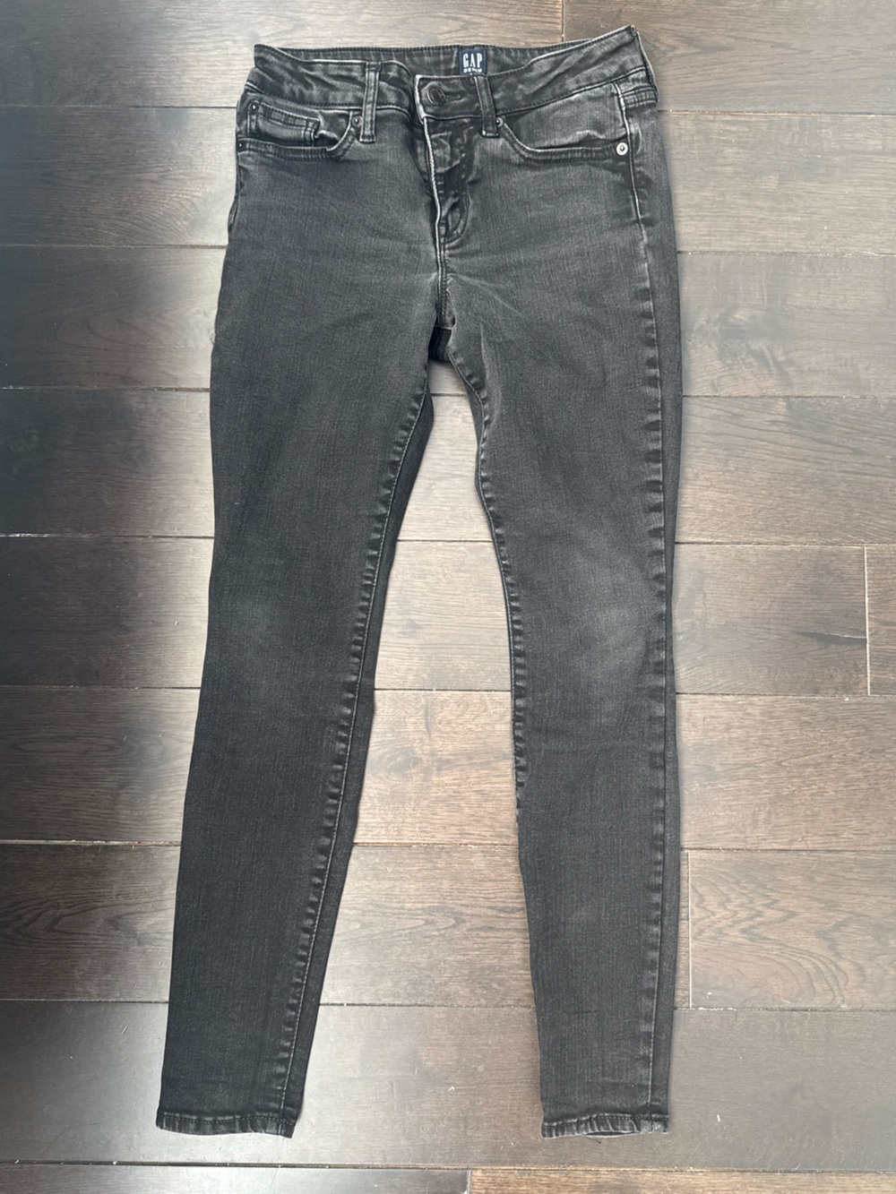 Faded Black Skinny Jeans - Classic Legging Fit - 26 SHORT